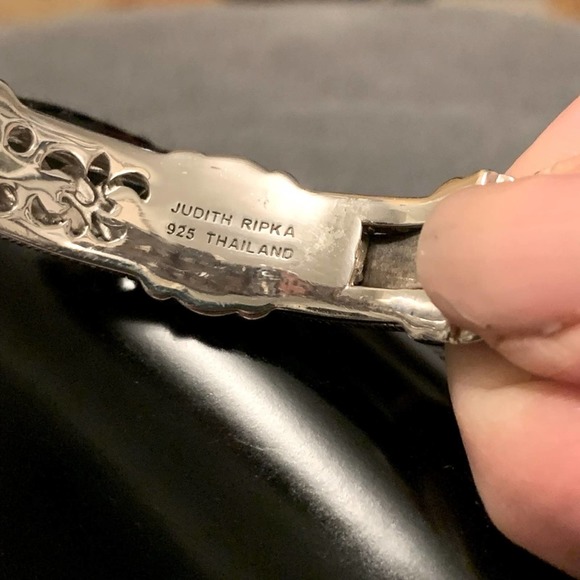 Judith Ripka hinged cuff sterling silver 925 bracelet with amethysts. Size Large - Picture 8 of 9